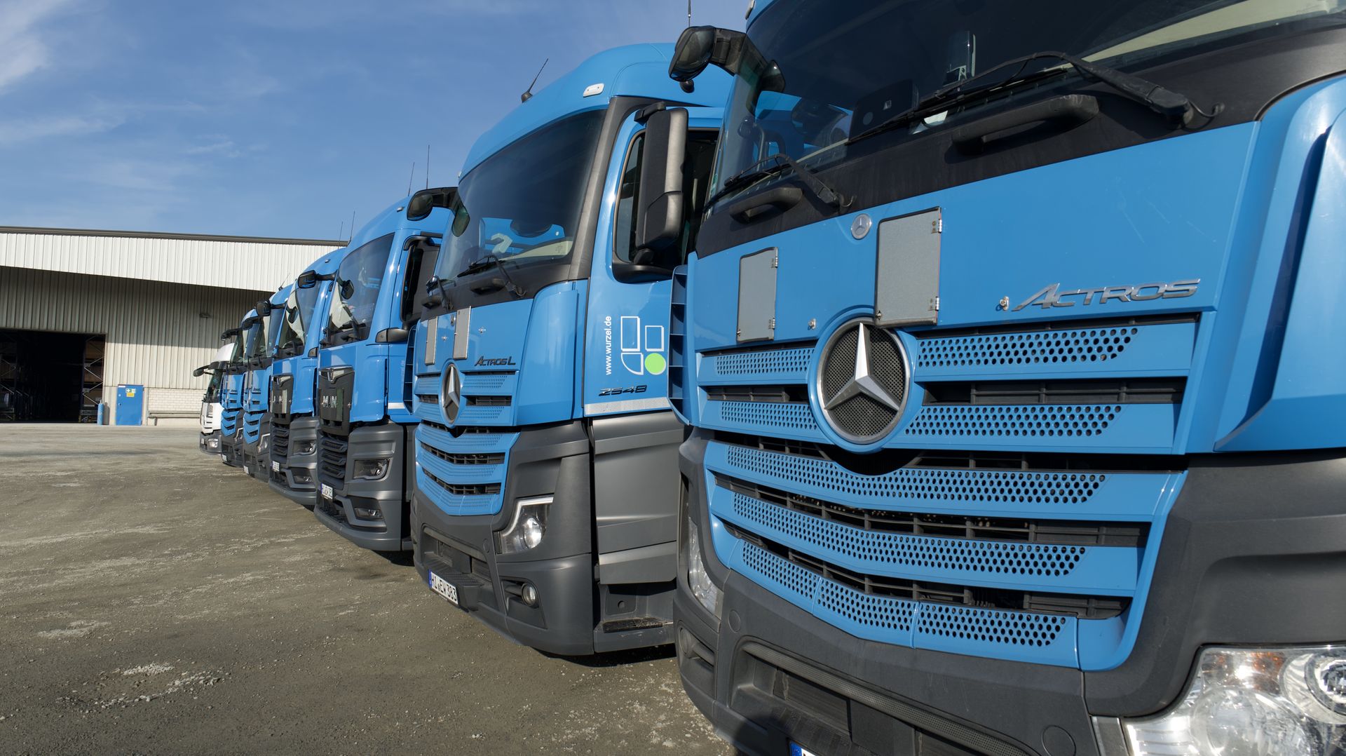 Die Fahrzeugflotte von Wurzel Umzüge in Elze